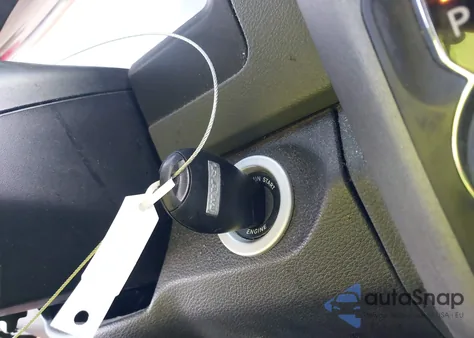 2019 Ram 1500 Classic Express 4X4 6'4 Box из США, поврежденный, VIN 1C6RR7FGXKS571553